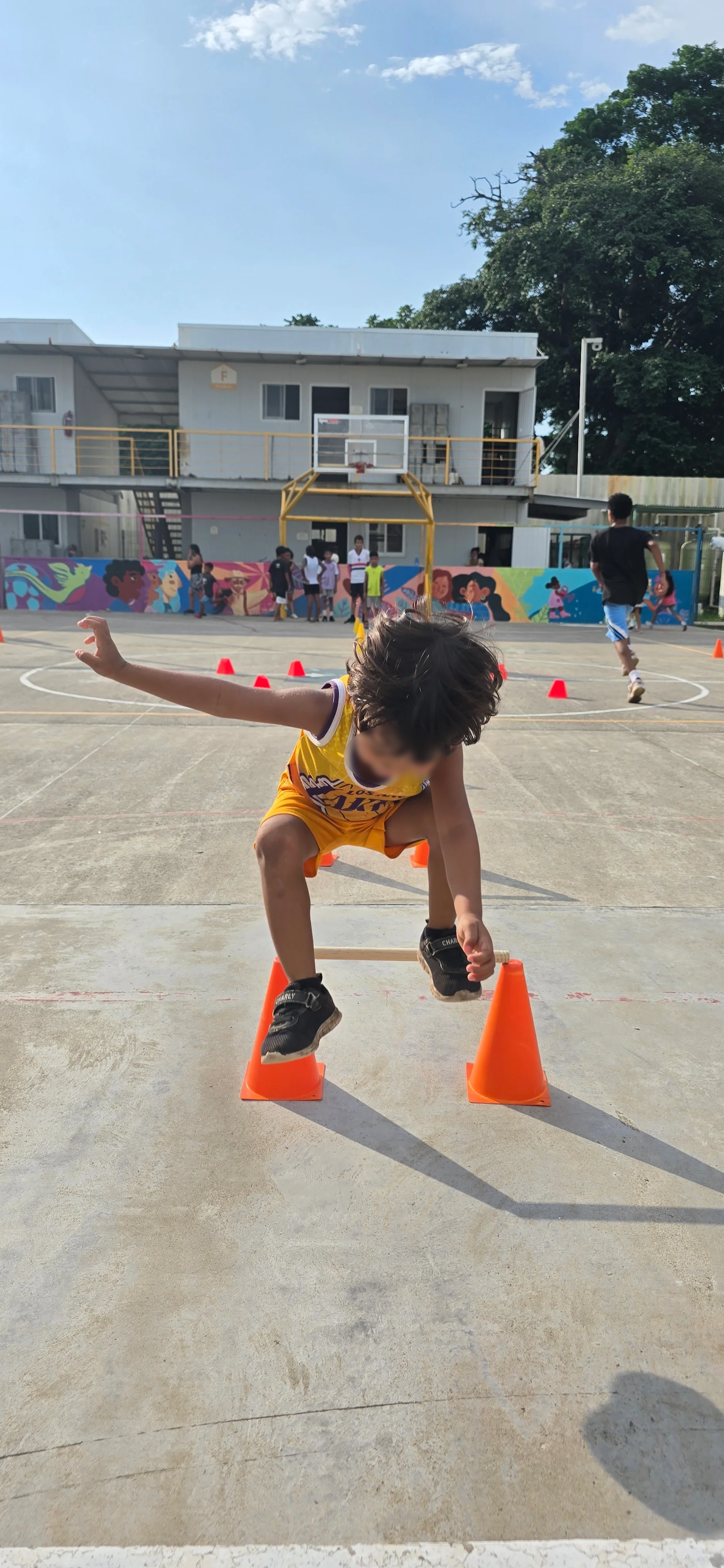 Internacionales Jr HyS gallery image